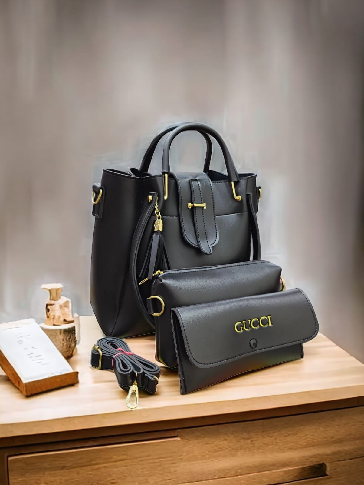 New Gucci Ladies Handbag - 3 pieces Set
